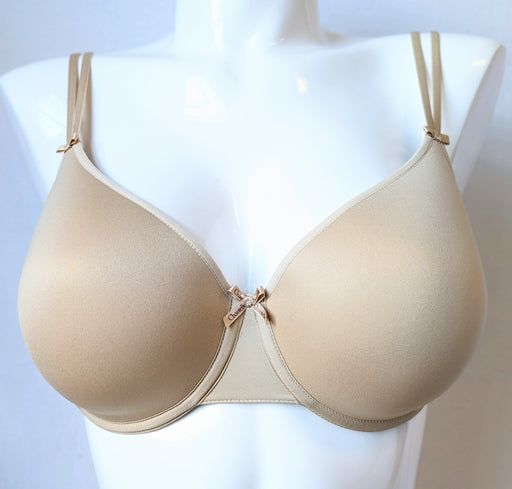 Chantelle ultra comfort, a beautiful tshirt bra for a smooth look. Style 1241. Color Beige.
