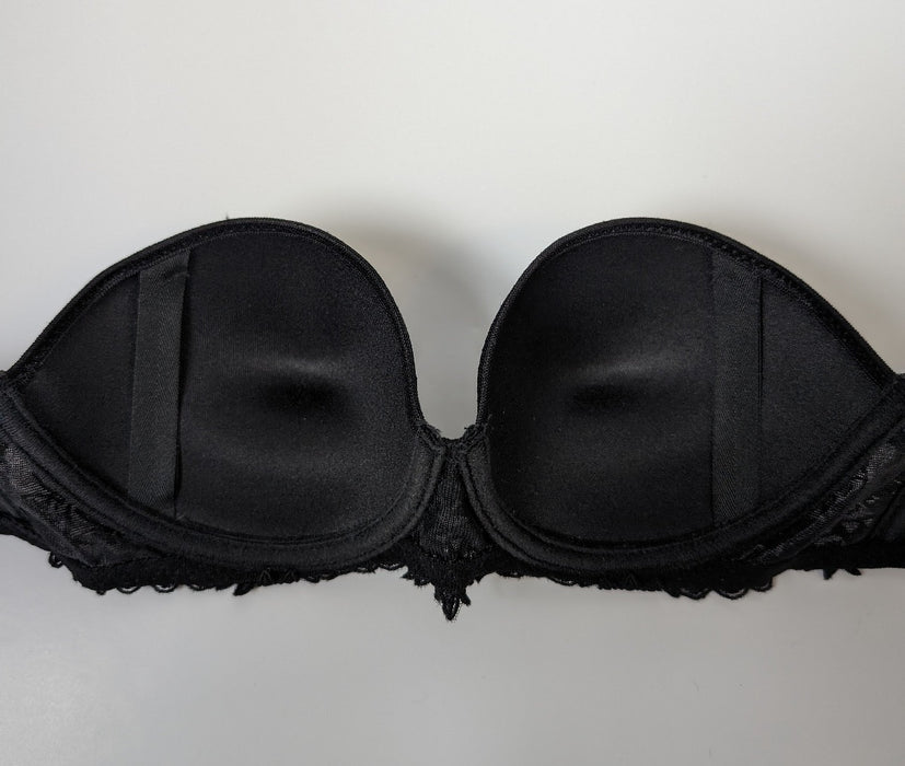Chantelle Africa, a hard to find discontinued strapless bra with pushup effect. Color Black. Style 2696.