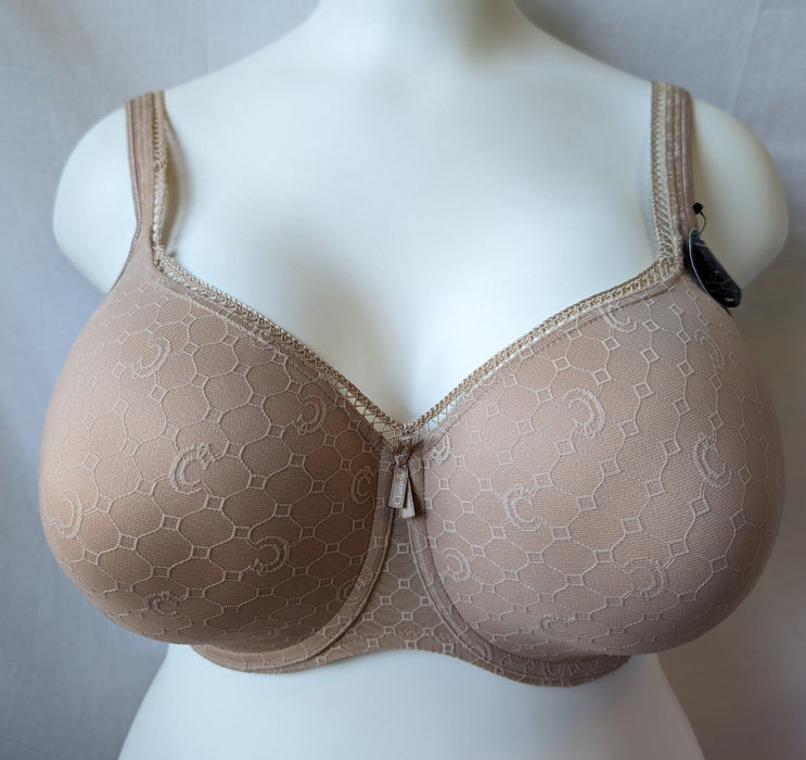 Chantelle C Chic, a great tshirt bra. Style 3581. Color Beige.