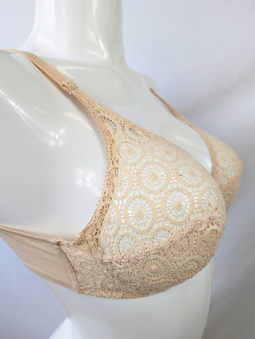 Chantelle Fete, a full cup bra on sale. Color Beige. Style 1960. Side view.