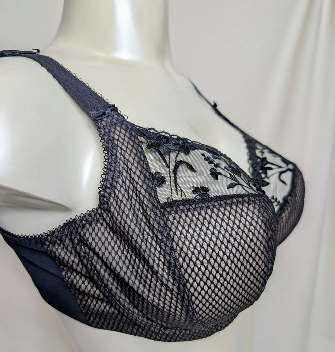 Elomi Charley, a plunge bra at a great price. Style EL4380. Color Black. Side view.