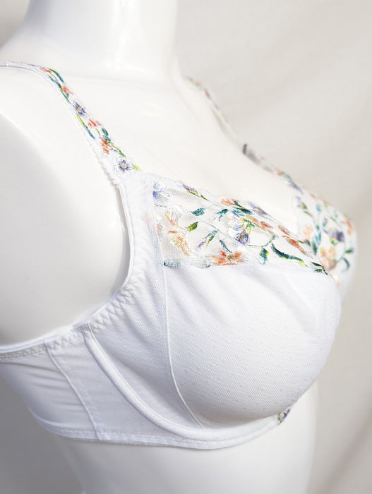 Fantasie Aurelia, a great full cup bra with side support. Style FL101001. Color White.