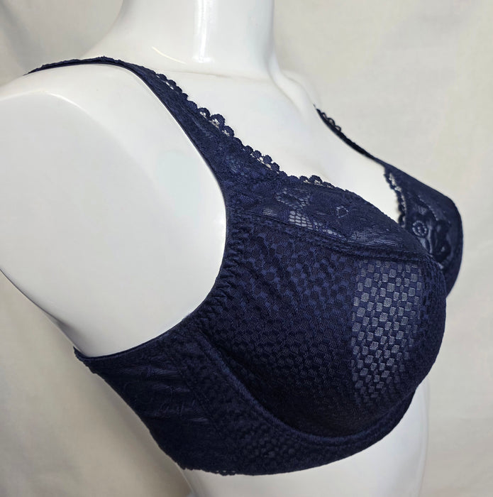 Fit Fully Yours Serena Lace | B2761 Full Cup