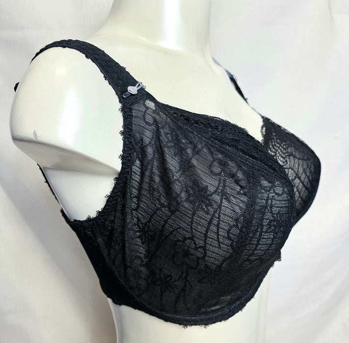 Freya Jolie | AA4102 Balcony