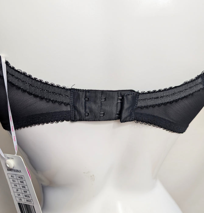 Freya Loveland | AA401002 Plunge