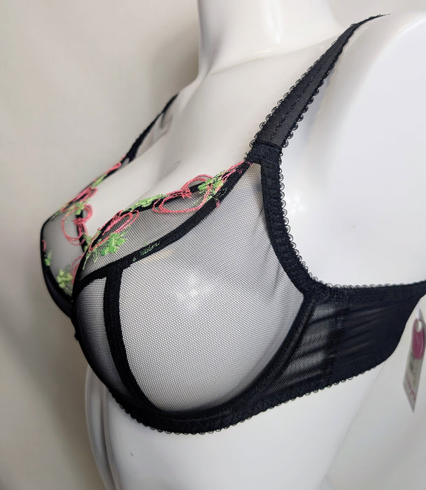 Freya Loveland | AA401002 Plunge