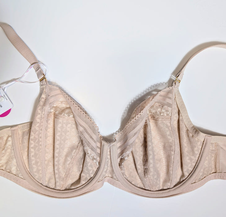 Beige Freya bra, Viva, on a mannequin against a white background. Style AA5641. Inside view.