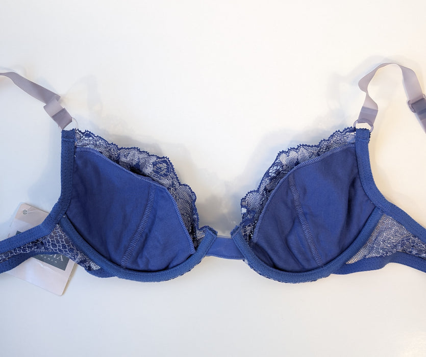 La Perla Picadilly, a beautiful bra on sale. Color Cobalt. Style 900145. Back view.