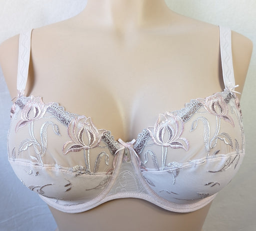 Lise Charmel Bouquet, a great demi bra for the full bust woman. Color Rose. Style DC3082.