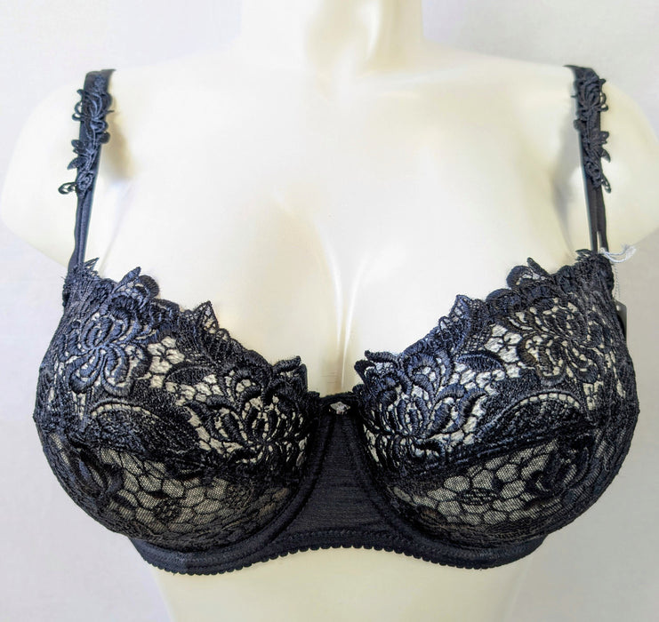 Lise Charmel Precieux Petales, a beautiful luxury bra on sale. Color Black. Style BCC3068. Front view.