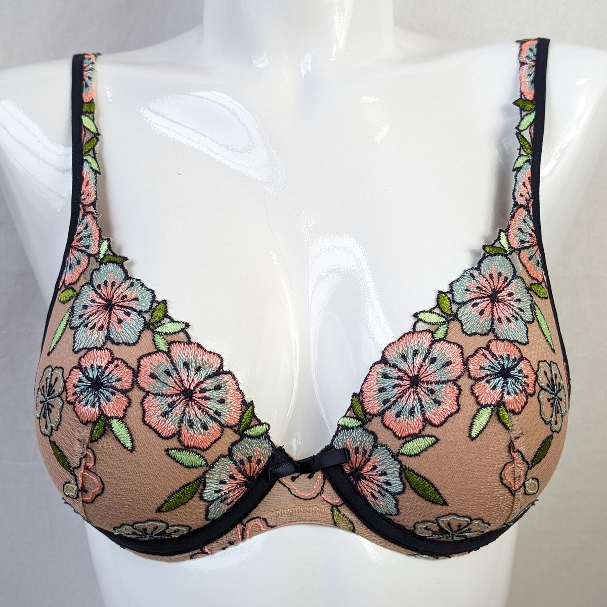 Marie-Jo-Raia-0102646-Autumn-