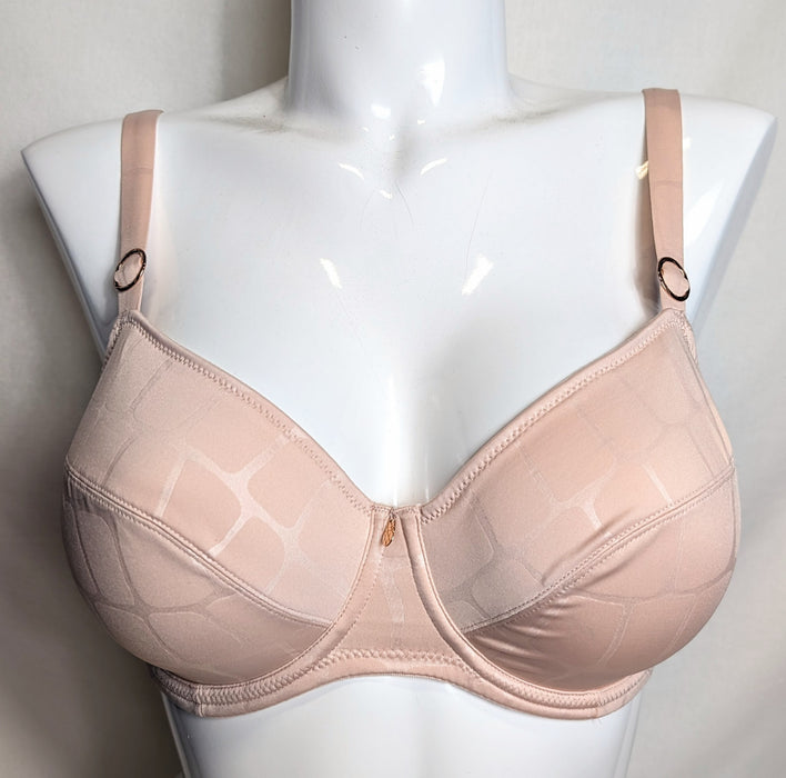 Marie Jo Yoshua | 0122210 Full Cup