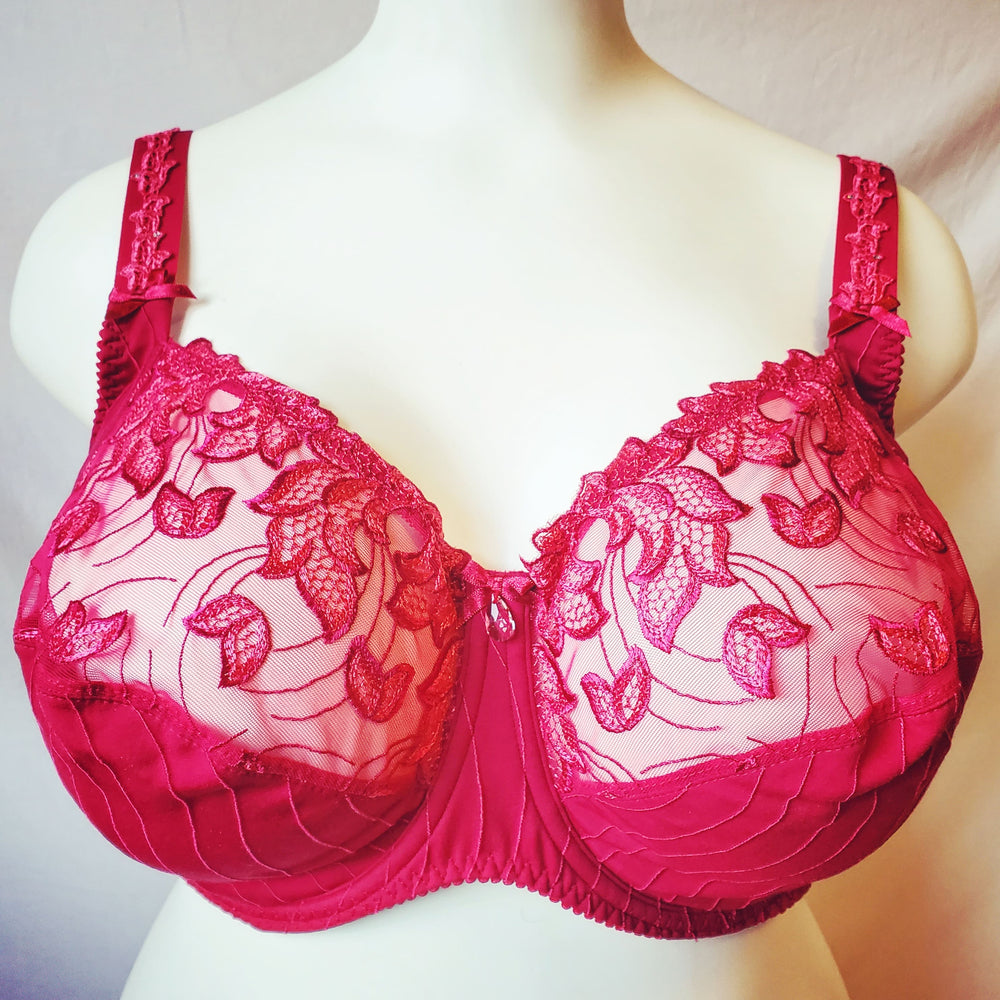 A full cup Prima Donna bra, Deauville, is one of the best supportive bras for the full bust out there. Color Persian Red. Style 0161811.