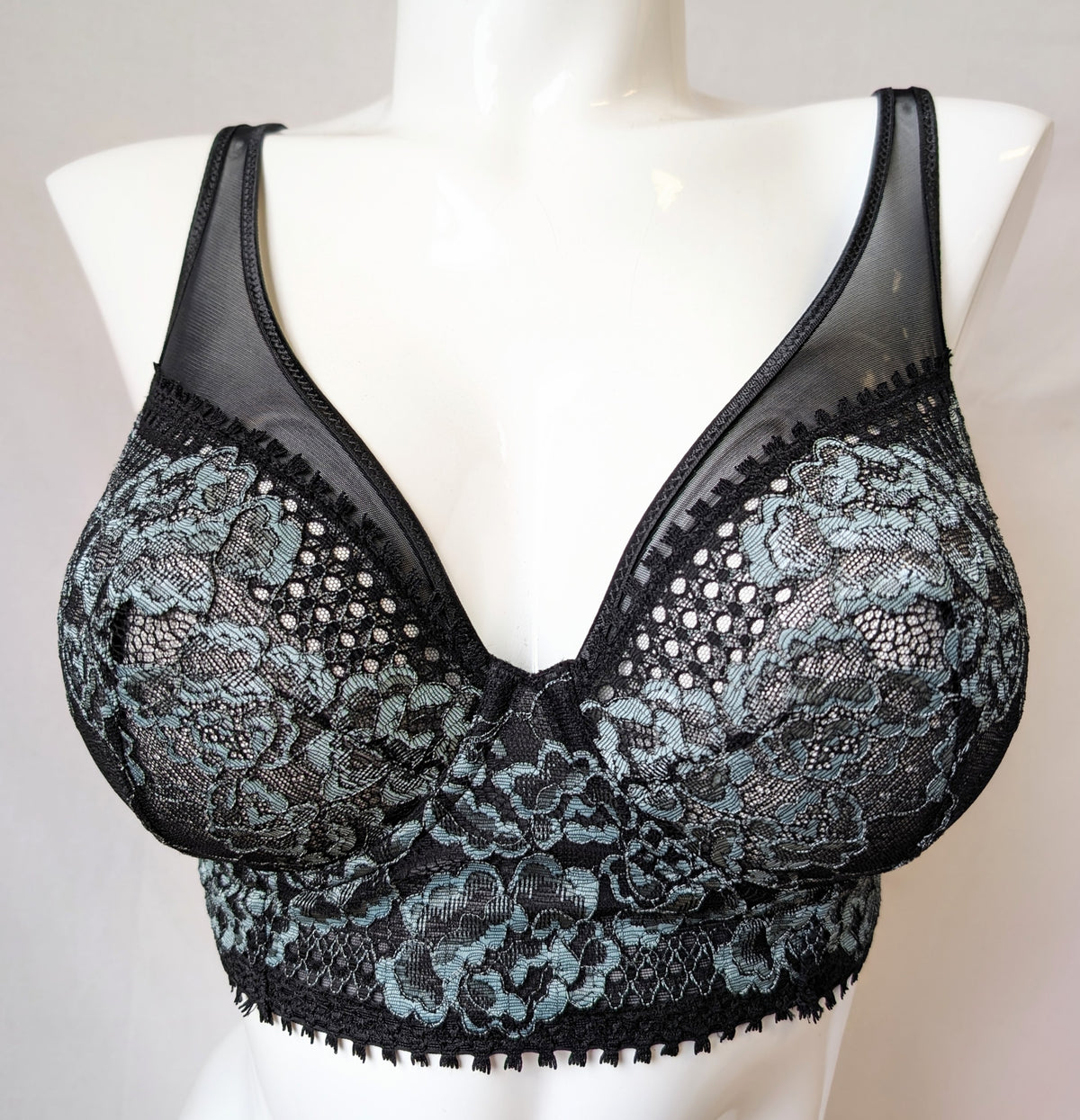 String Prima Donna Twist - Couleur Rose Sauvage - Tailles 40 à 46 - Neuf Avec étiquettes - Pack De 1