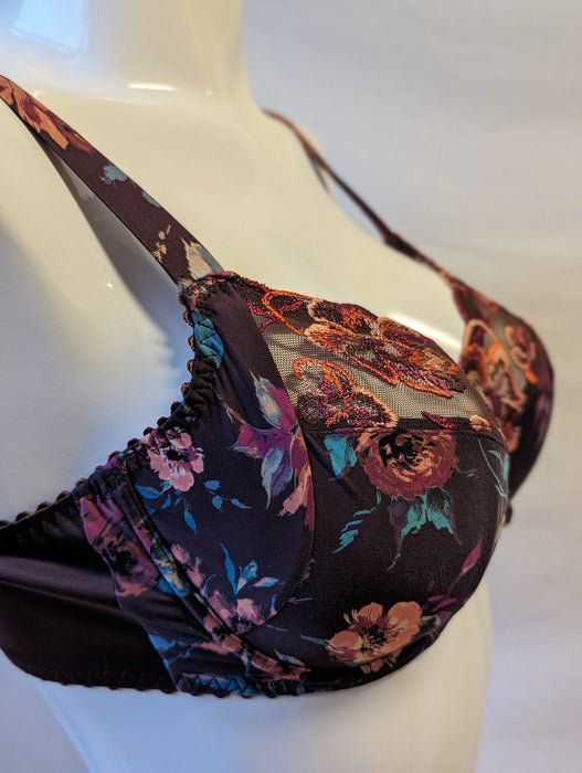 Prima Donna Sevas, a full cup bra. Excels at comfort and hold. Color Aubergine. Style 0163280.