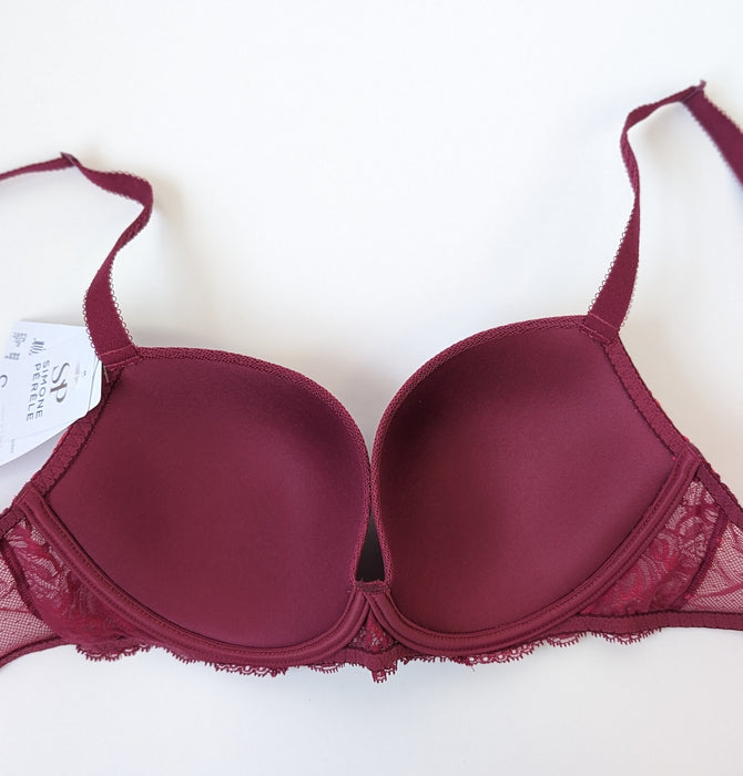 Simone Perele Promesse a wonderful pushup bra with great shape. Style 12H340. Color Fuschia.