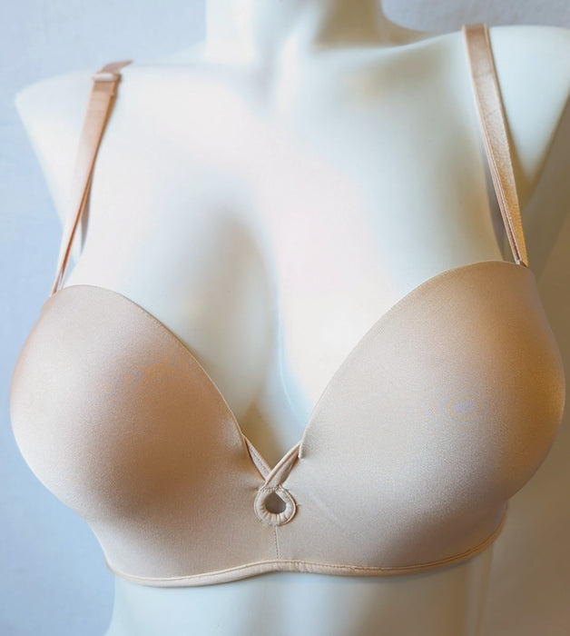 Jezebel Intrigue, a double pushup bra on sale. Color beige. Style 16023.