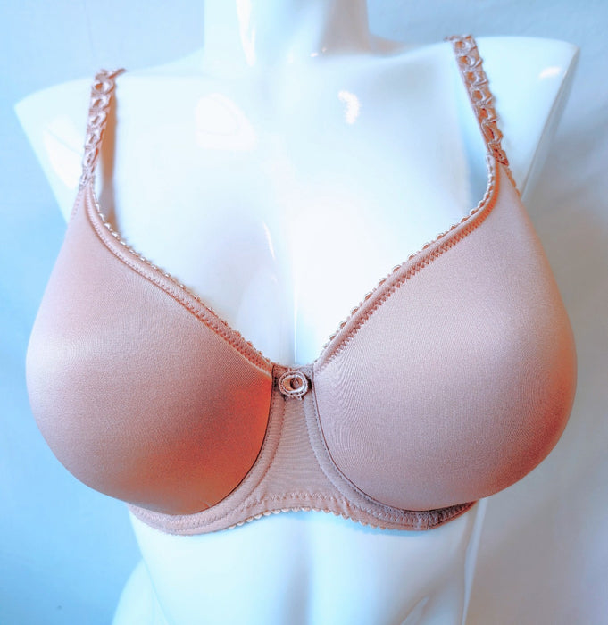 Prima Donna Every Woman, a beautiful spacer tshirt bra. On sale. Color Light Tan. Style 0163116.