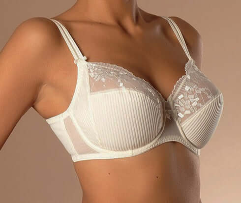 Chantelle Pont Neuf bra, a wireless stylish bra with full coverage cups. Support and comfort. Color Ivory. Style 1382.
