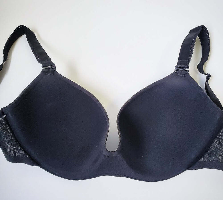 Aubade bra, Pulp Seduction, a strapless bra with lightly padded molded cups for great shape. Color Black Gold. Style K909.