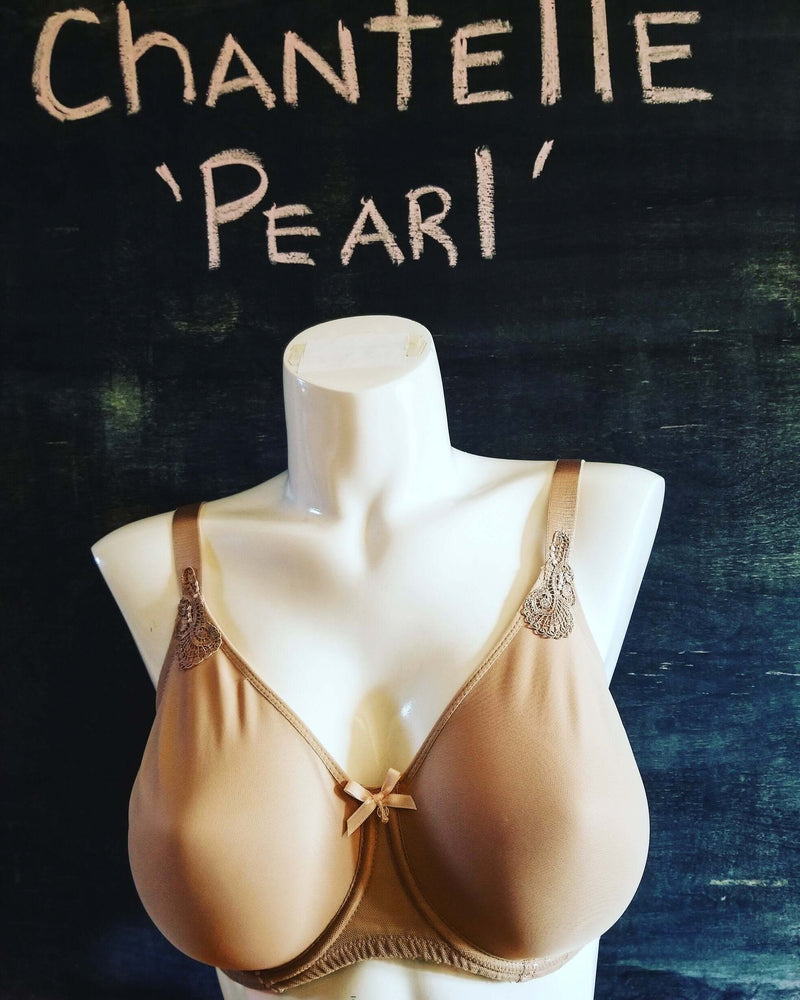 Pearl by Chantelle shapes the bust while providing support and comfort. Seamless opaque cups enable invisibility under clothes. Style 3331.