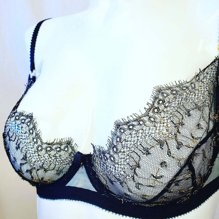 This Edge O Beyond bra, Evie, is a delicate and precious bra. Not an everyday bra. Made with lace, tulle, and silk, it is, well, beautiful. Color Black. Style Evie.