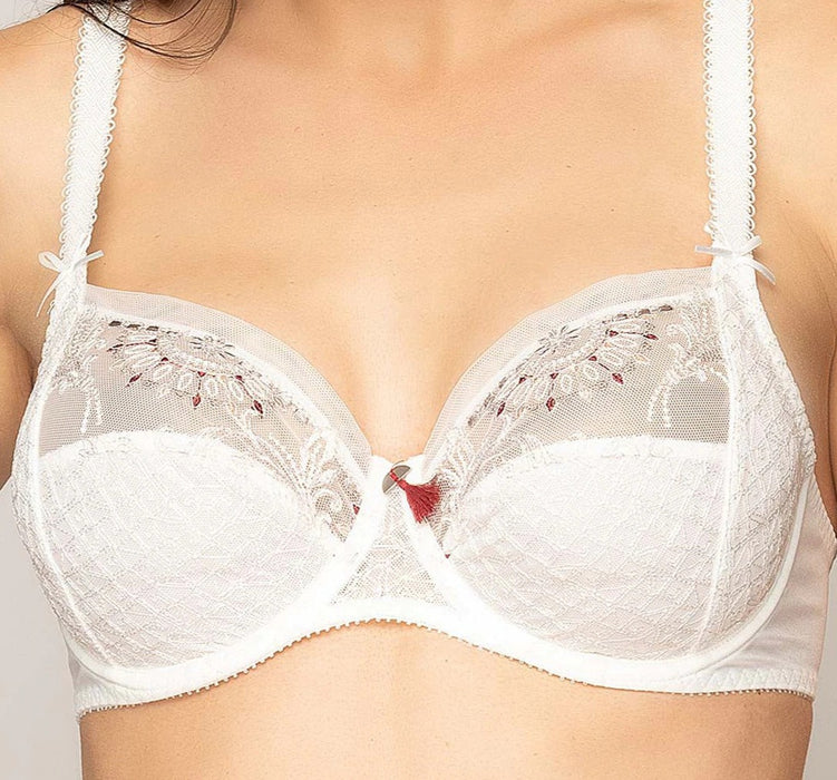 Empreinte Victoria, a full cup bra ideal for heavy, full bust. Color Natural. Style 07194.