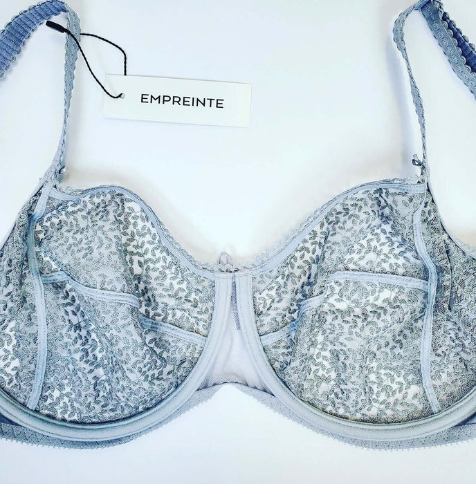 Empreinte Kate, an ideal plus size bra in a full cup. Color Grise Cendre. Style 07187.