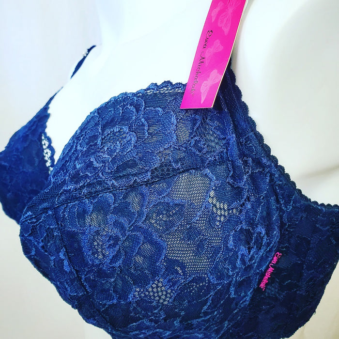 A great everyday bra from Ewa Michalak. BM Kleks, ideal for the full bust for great coverage and support. Color ink. Style 861.