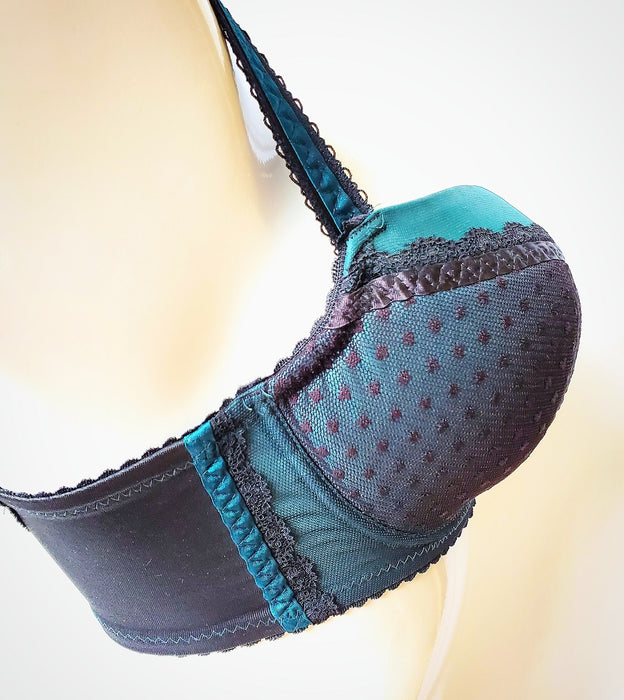 Ewa Michalak Piep, a lined, demi bra with removable padding. Color Green. Style 796.