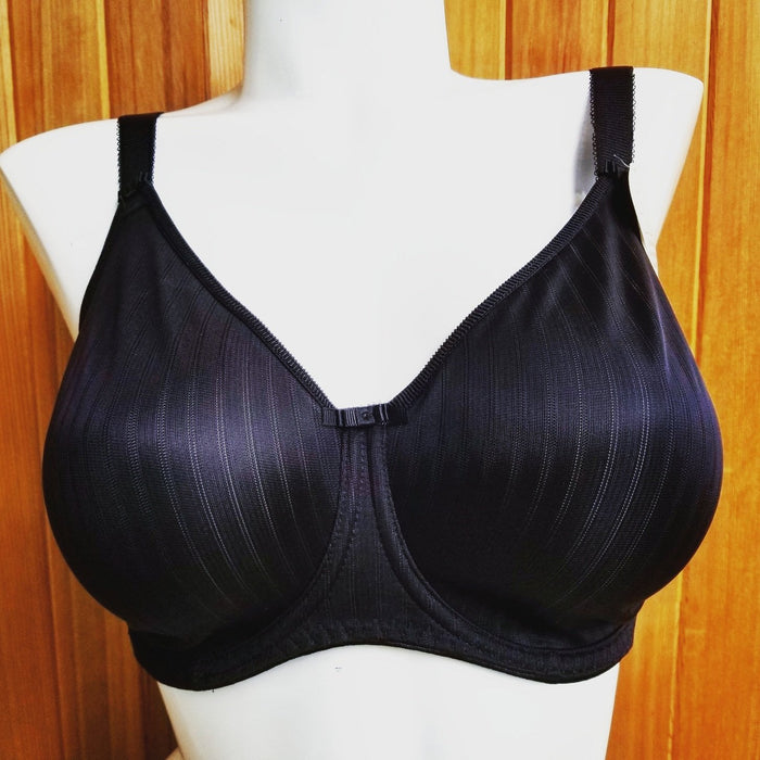  Esme by Fantasie, a seamless, unlined bra that shapes as if it had molded cups with full coverage and great support. An ideal everyday bra. Style 2471