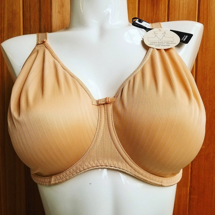 Esme by Fantasie, a seamless, unlined bra that shapes as if it had molded cups with full coverage and great support. An ideal everyday bra. Style 2471.