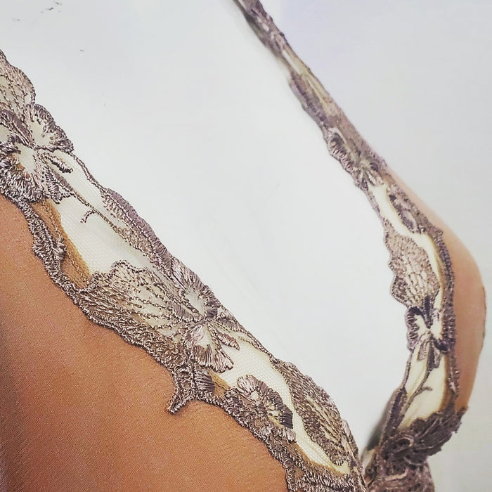 La Perla Garland, a plunge bra made out of silk with intricate embroidery. Color Taupe. Style 90600.