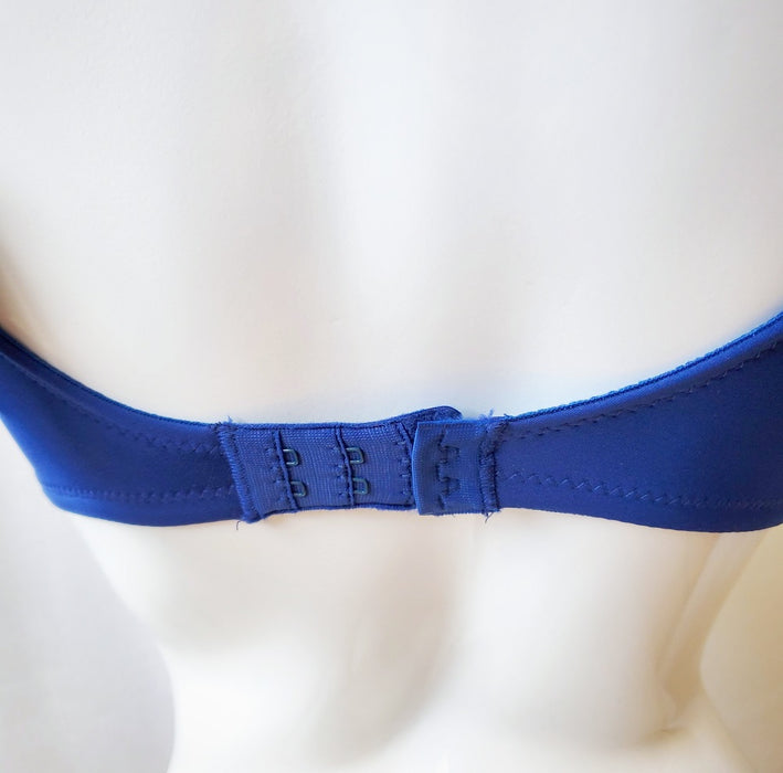 Marie Jo Salvador, a padded plunge bra. Color Royal Blue. Style 0121896.