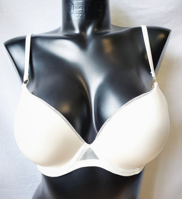 Marie Jo Undertones, a fabulous pushup bra with foam padding. Color Natural. Style 0102017.