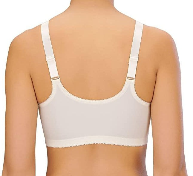 Naturana, wireless front closing bra. Color White. Style 5260.
