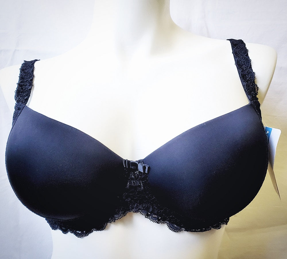 Naturana Lace, a seamless padded tshirt bra. Color Black. Style 7457.