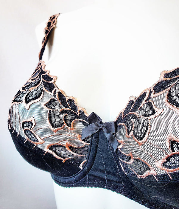 Prima Donna Deauville on sale. A full cup bra with great containment. Color Black. Style 0161810.