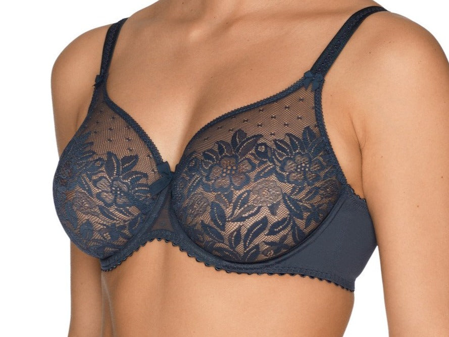 Prima Donna Divine, a seamless, beautiful bra for the plus size, full bust woman. Color Submarine. Style 0162650.