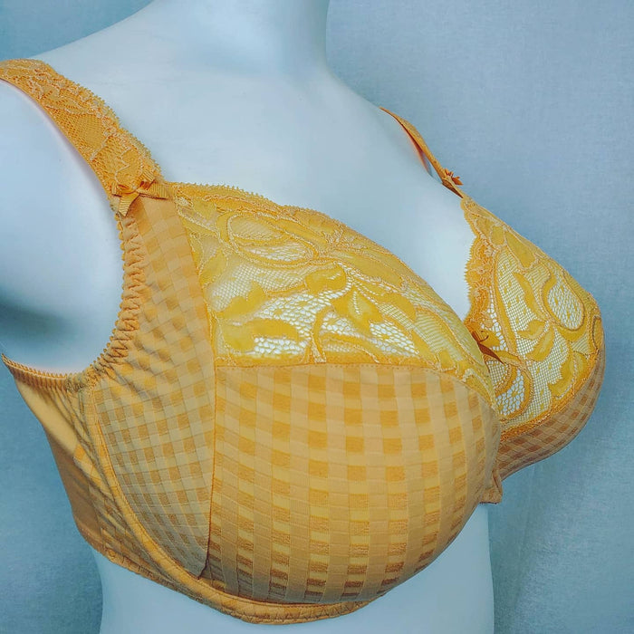 Prima Donna Madison, a full cup bra. A classic in the bra world. Color Mango. Style 0162121.