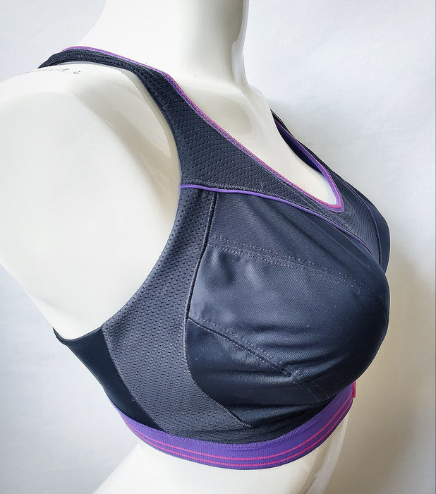 Shock Absorber Run bra, an ideal sports bra for the runner. Color Black Purple. Style B5044.