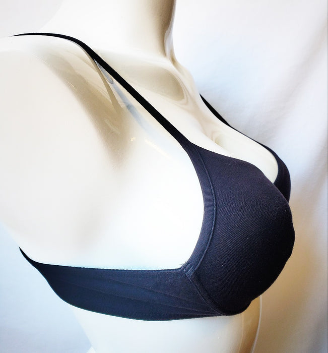 Studio by La Perla, a soft cotton bra. Color Black. Style 904741.