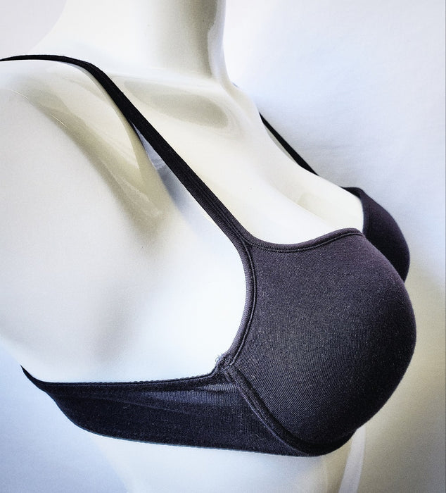 Studio by La Perla bra, New Project. A classic elegant tshirt bra. Color Black. Style 904742.