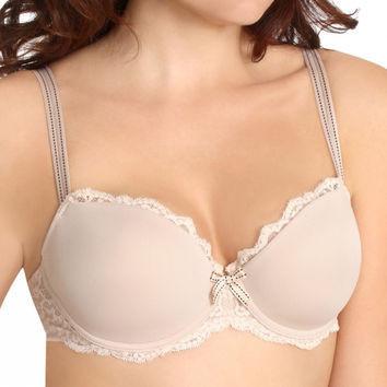 This balconette Rive Gauche by Chantelle is invisible under your shirt. Made with a smooth, stretch microfiber, it lifts and gives you a round look. Style 3086.